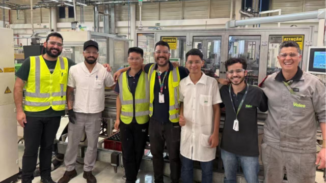 杭州尊龙凯时人生就是博专业团队顺利完成巴西法雷奥平衡机回访与维护 杭州尊龙凯时人生就是博专业团队顺利完成巴西法雷奥平衡机回访与维护