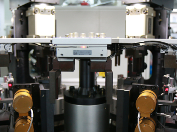 五工位外转子全自动平衡机 五工位外转子全自动平衡机